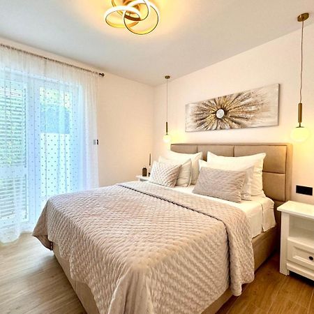 Apartmani Nikola Baška Voda Dış mekan fotoğraf