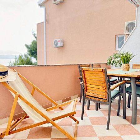 Apartmani Nikola Baška Voda Dış mekan fotoğraf