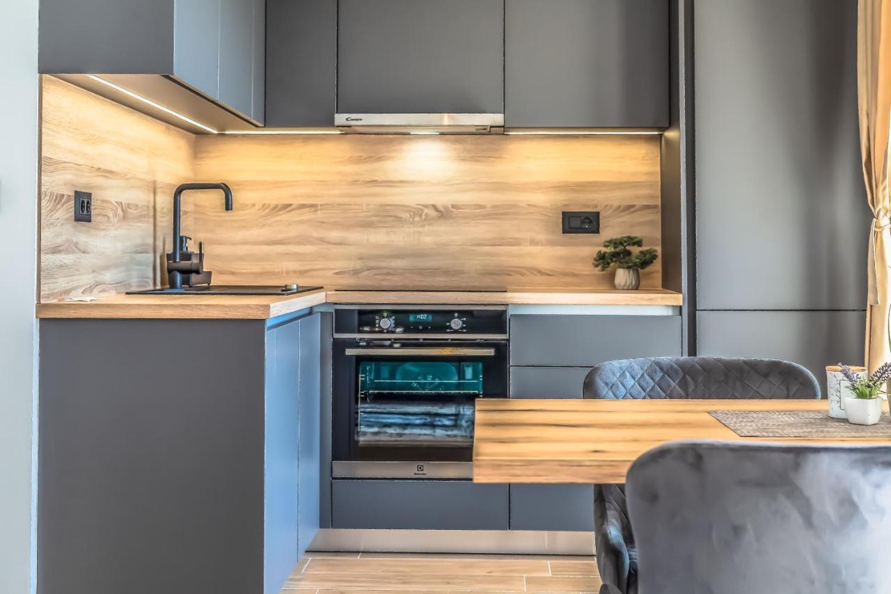 Apartmani Nikola Baška Voda Dış mekan fotoğraf