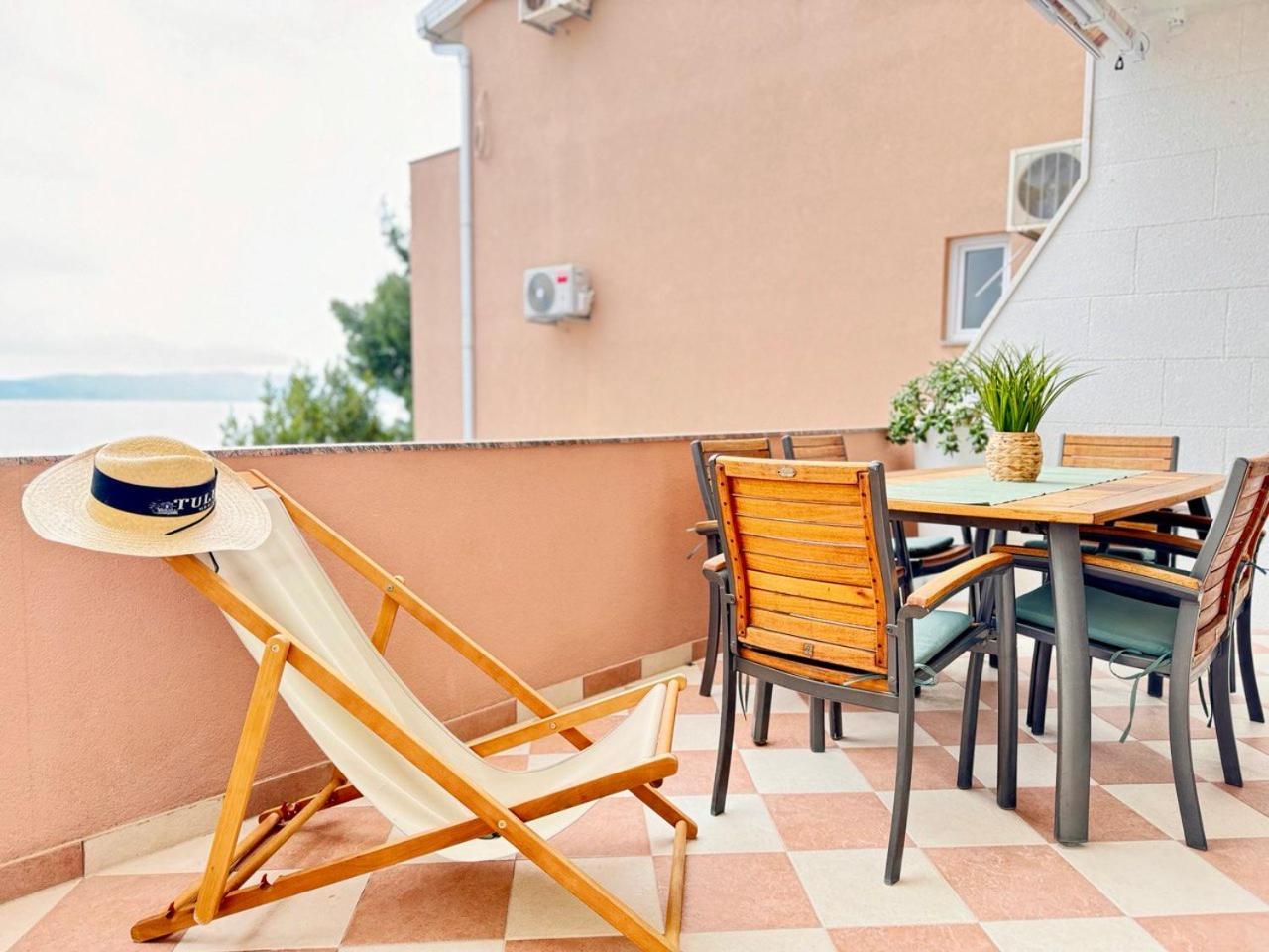 Apartmani Nikola Baška Voda Dış mekan fotoğraf